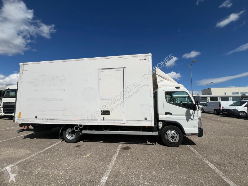 Kamion Mitsubishi Fuso  7C15