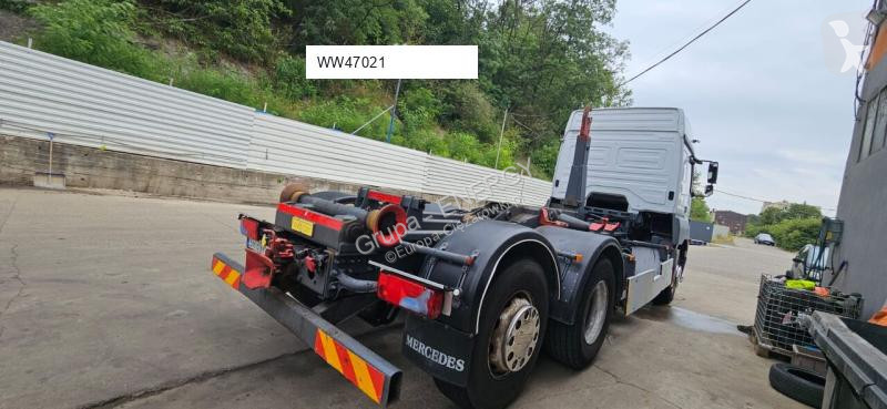 Vrachtwagen Mercedes 2540