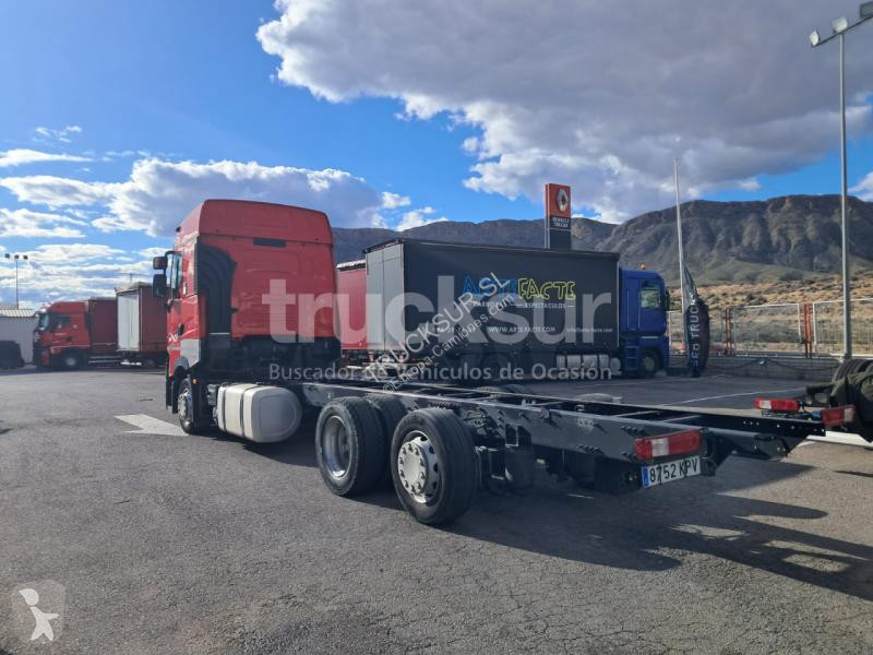 Kamion Renault ejes 6x2*4 T480 HIGH SLEEPER CAB...