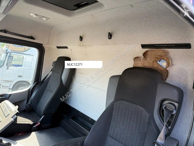 Kamion Mercedes AROCS + CARRIER + LAMBERET BOX...