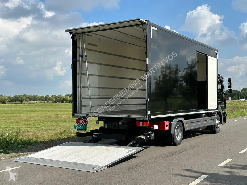 Vrachtwagen Mercedes 1221  1221L EURO6. 2021