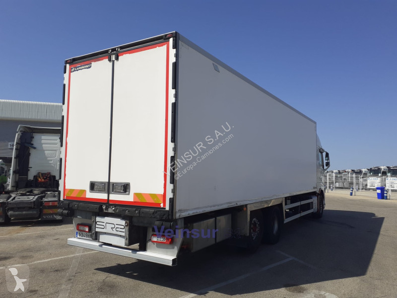Camion Volvo 4