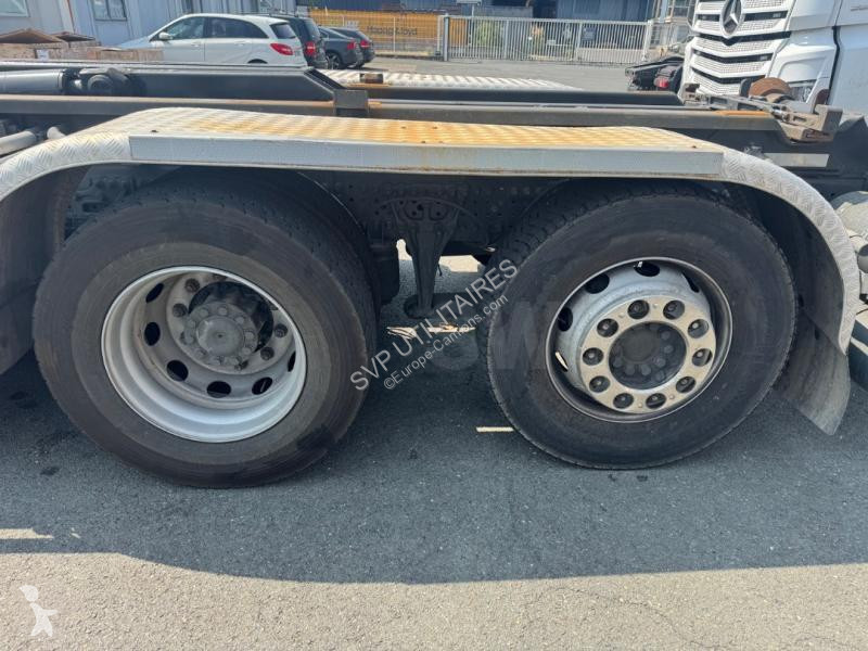Lastbil Mercedes 2551