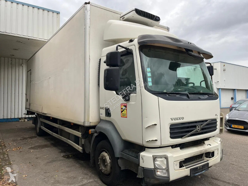 Kamion Volvo 12-240 , Fridge truck