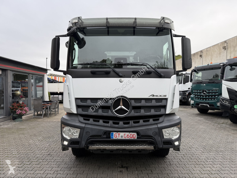 شاحنة Mercedes 3246K 8X4 Meiller