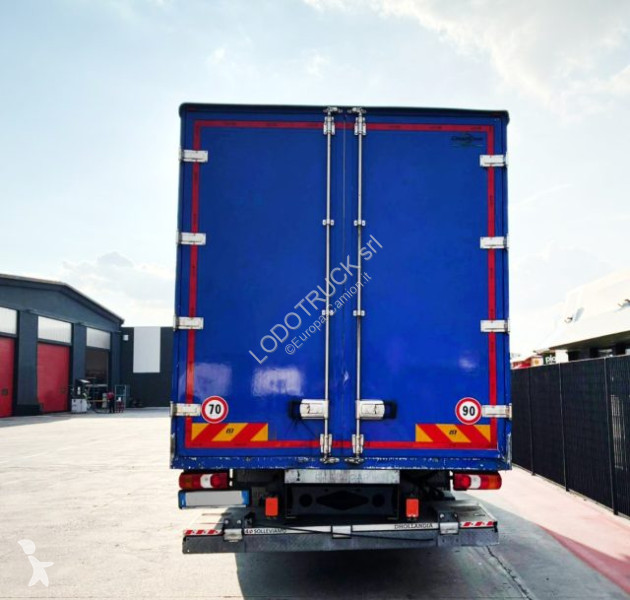 Camion Mercedes ACTROS