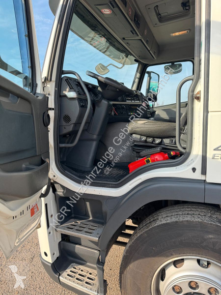 شاحنة Volvo 6X2 Kühlkoffer mit Carrier Diesel...