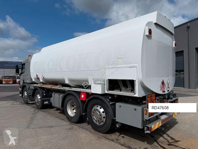 شاحنة Scania P400 8x2*6 HMK Bilcon 24.000 l....