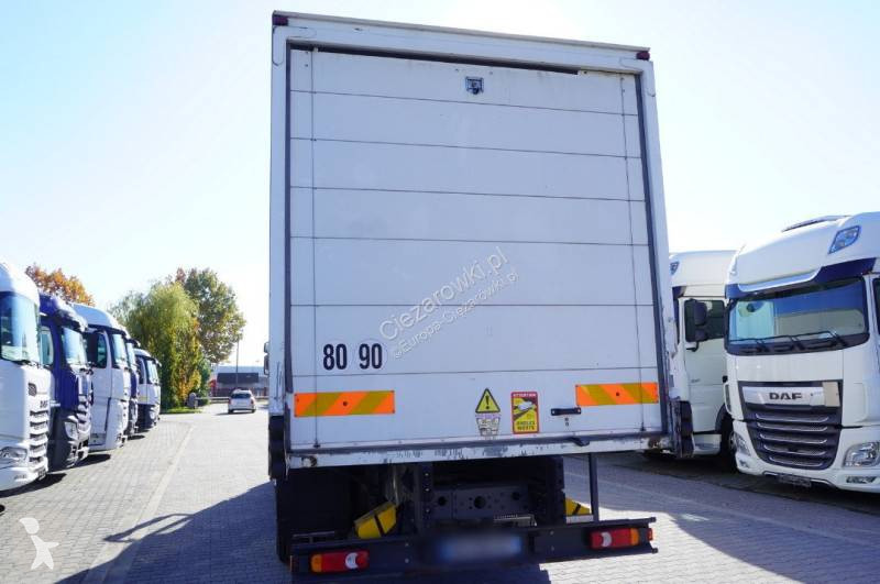 Камион Iveco