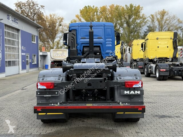 شاحنة MAN TGS 26.400 6x6 BB Abrollkipper HIAB...