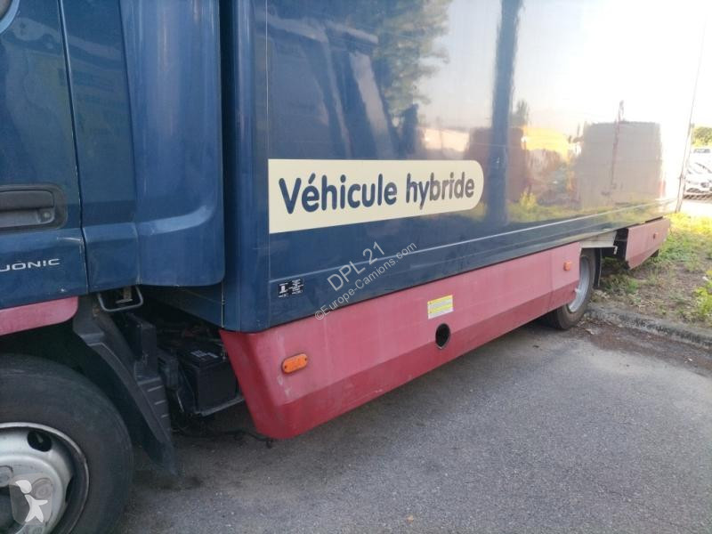 Ciężarówka Mitsubishi Fuso 7C15