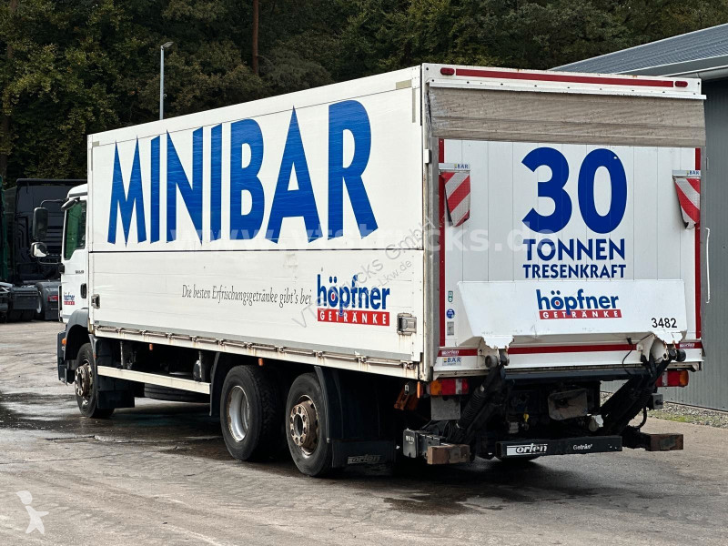 شاحنة MAN 22.250 Getränkewagen mit Ladebordwand...
