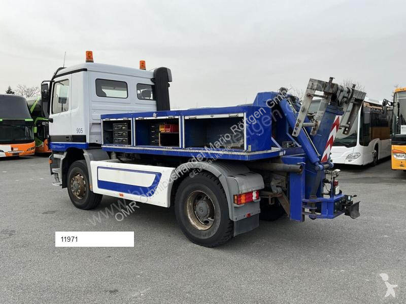 Mercedes 2031 Abschlepper truck