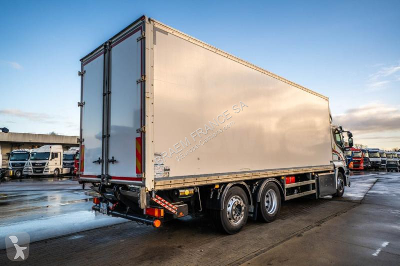 شاحنة Iveco  STRALIS 400 CNG +DHOLLANDIA