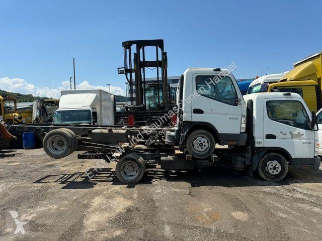 شاحنة Mitsubishi CANTER 3C15 FAHRGESTELL 3 X...
