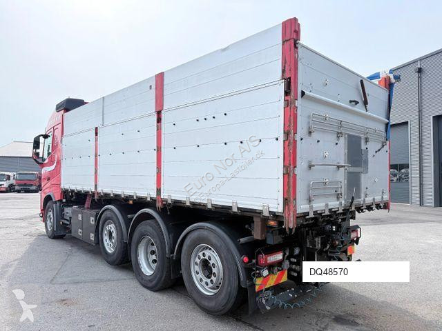 Camión Volvo 2120 K3