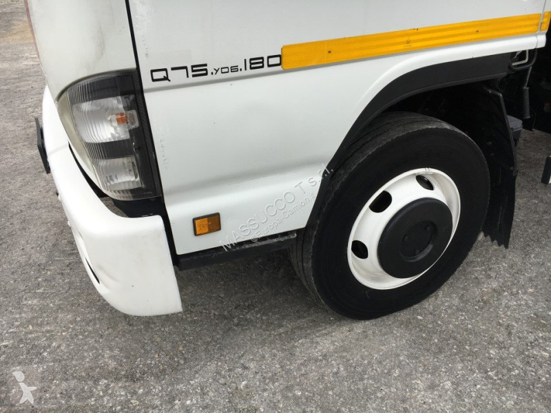 Грузовик Isuzu NQR175.75