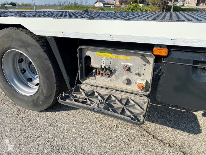 شاحنة Iveco STRALIS 270