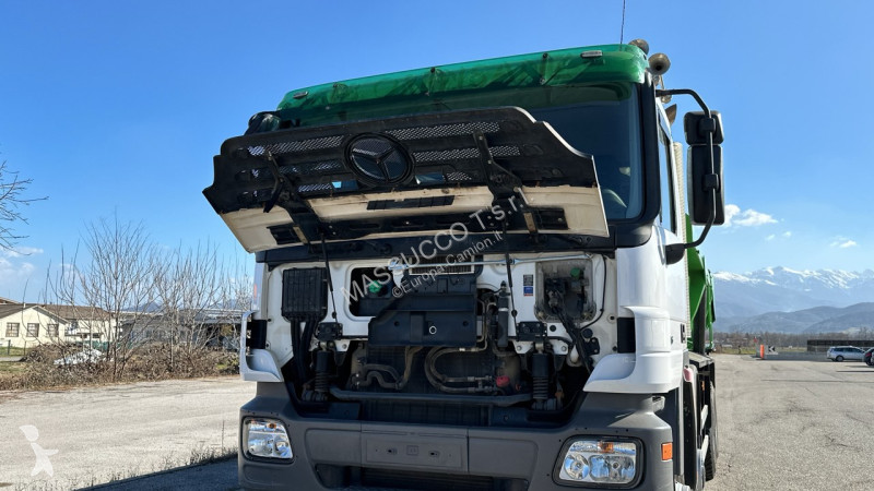 شاحنة Mercedes benz  4146 AKN 8X8