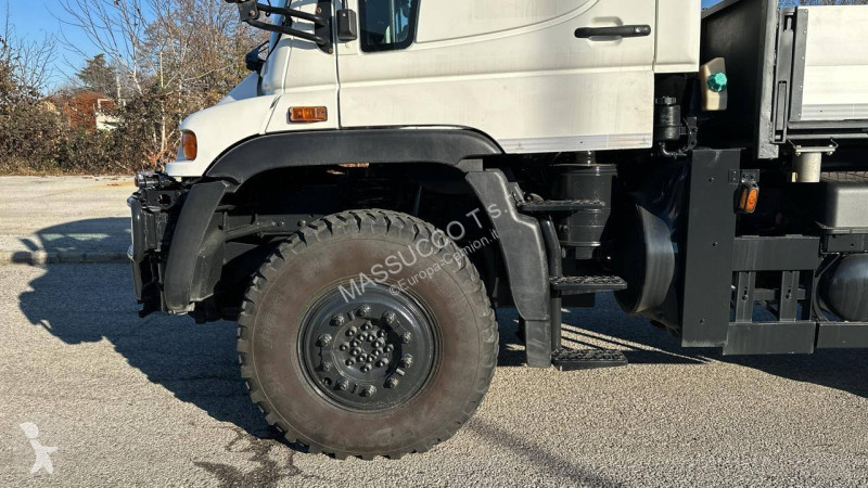 شاحنة Mercedes 405 4X4