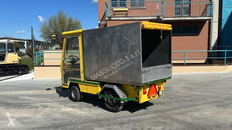 شاحنة Schmitz Cargobull MK 1700E 4X2