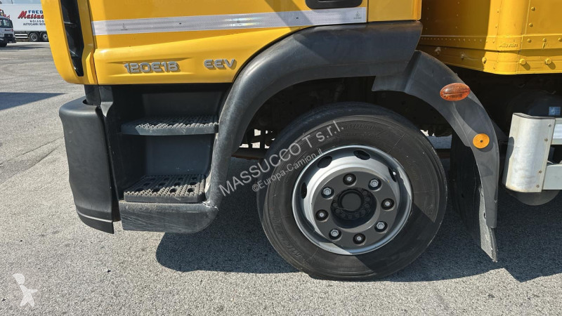 Camion  ML120E18