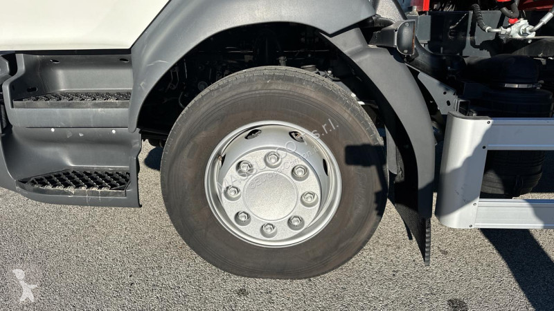 Camion Renault D210 4x2