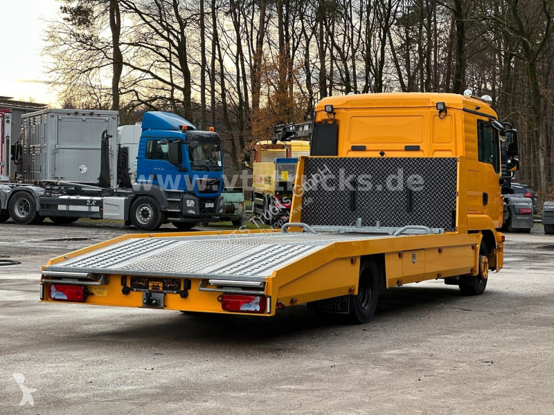شاحنة MAN 8.220 4x2 Autotransporter 7,5 t.