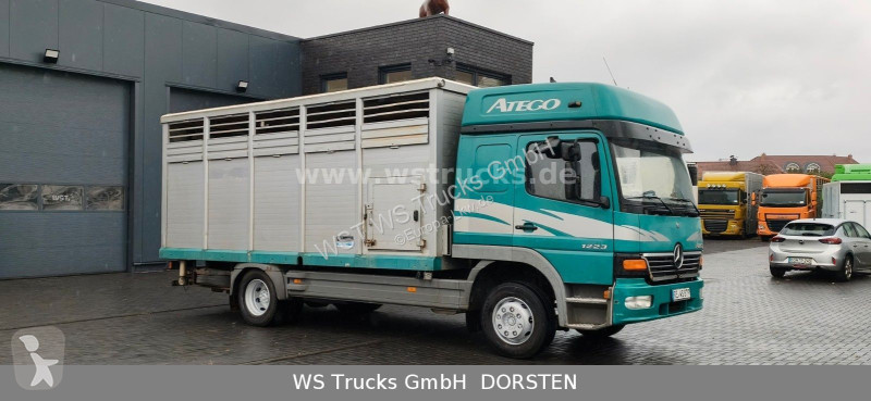 Camión Mercedes 1223 1 Stock Hohe Gitter...