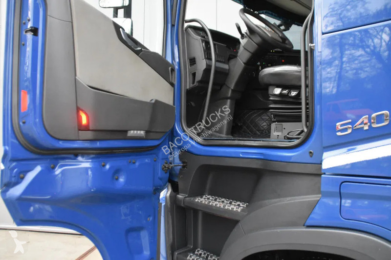 شاحنة Volvo 460 Globetrotter 6x2*4 - EURO 6 -...