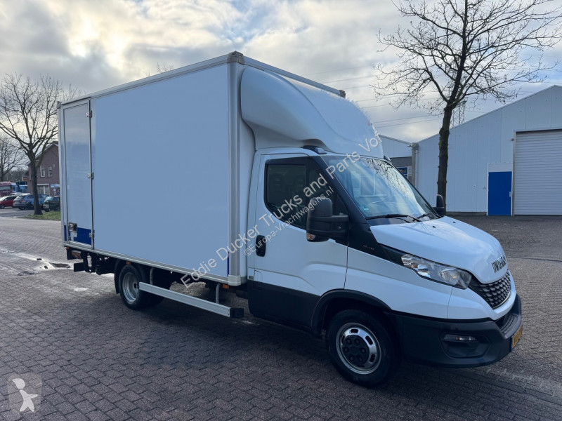 شاحنة Iveco DAILY 40C18 EURO 6 / MANUAL /...