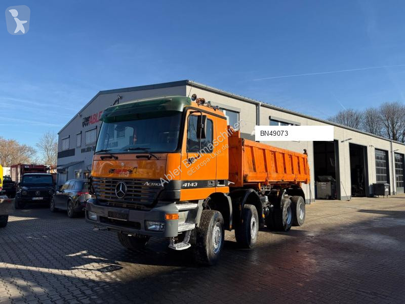 شاحنة Mercedes 4143