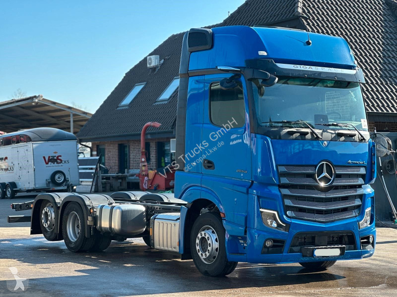 شاحنة Mercedes 2553 L 6x2 LL...