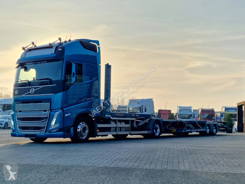 شاحنة Volvo 500 Globetrotter XL Cartransporter...