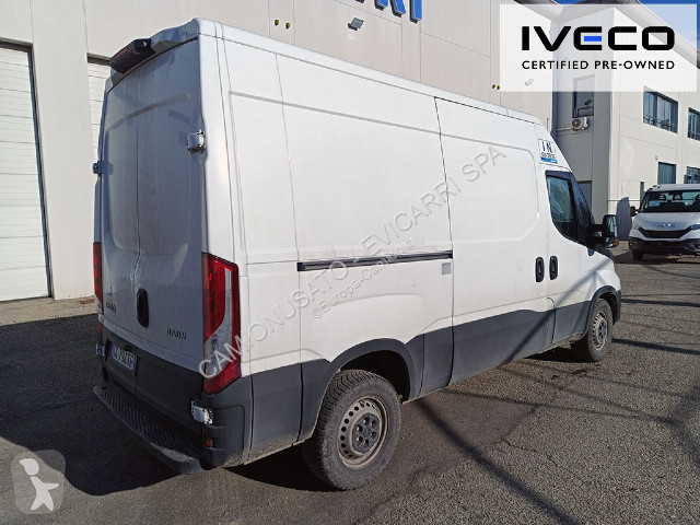 عربة نفعية Iveco DAILY 35S14V