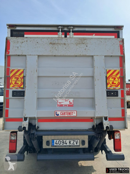 شاحنة Isuzu Quon