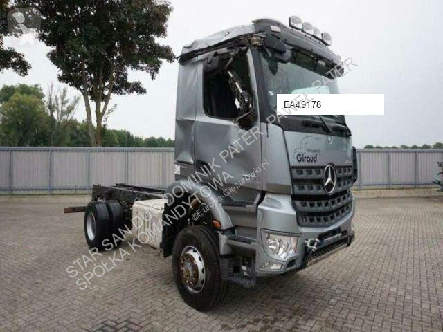 شاحنة Mercedes AROCS 1843 4x4