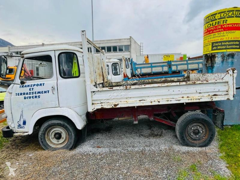 شاحنة Renault  Super Goelette camion benne 3,5T