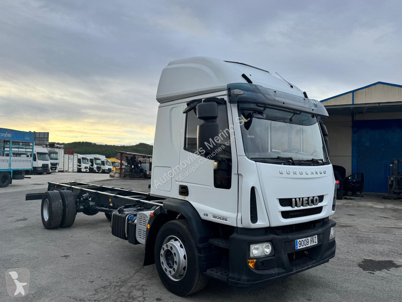 شاحنة Iveco EUROCARGO 180E28