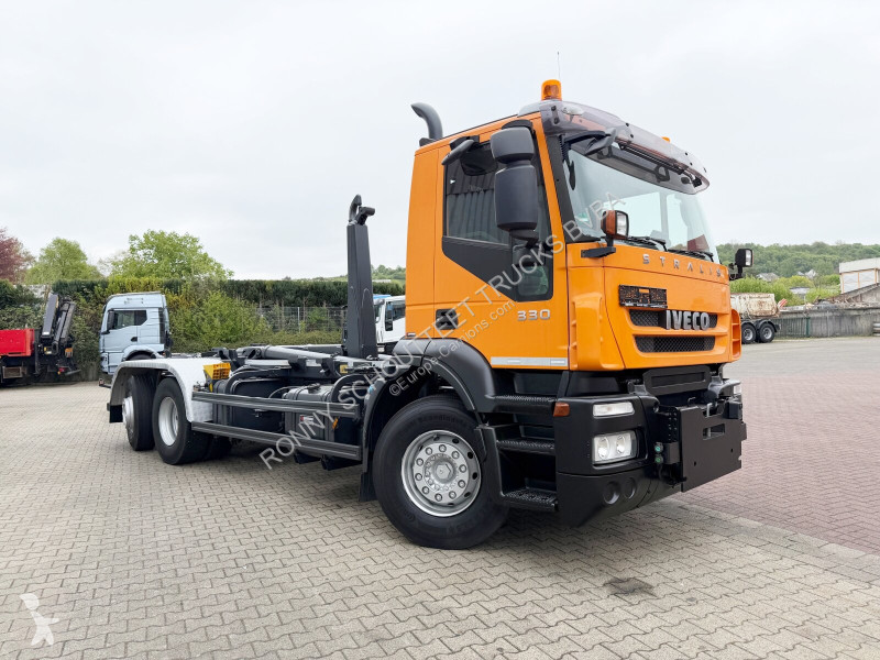 شاحنة  Stralis AD260S33Y/PS 6x2 Stralis...