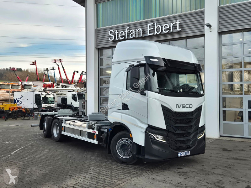 شاحنة Iveco S-Way AS260S50Y/FS CM 6x2 BDF