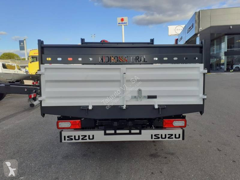 شاحنة Isuzu