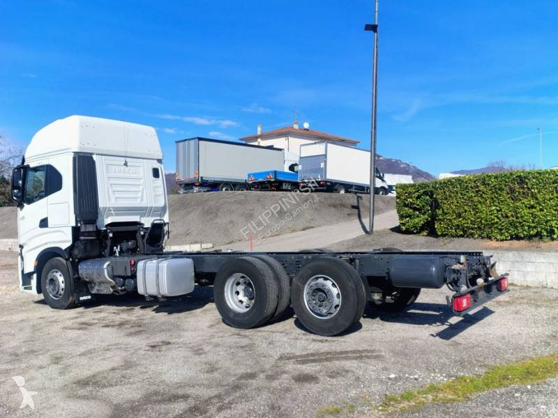 شاحنة Iveco