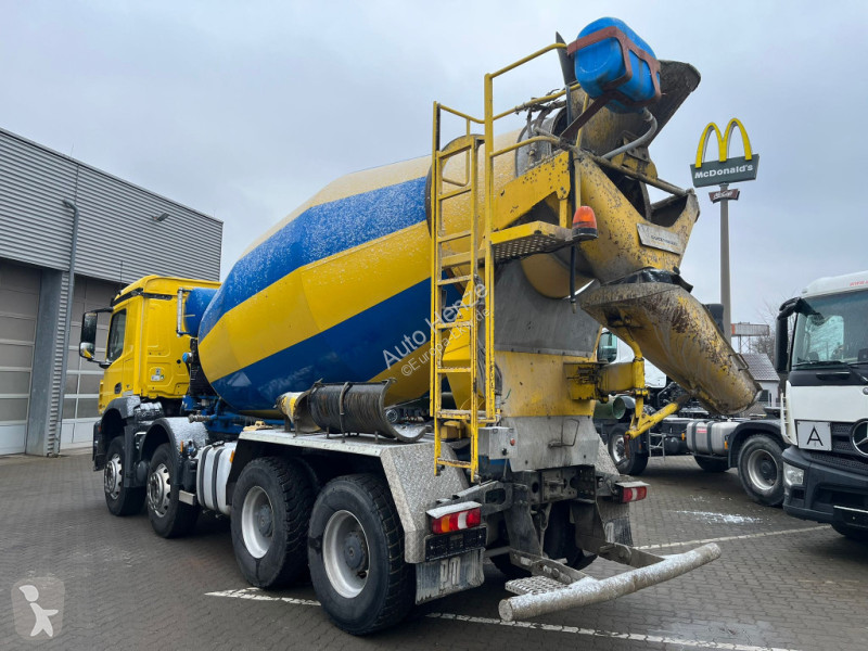 Betonárske zariadenie Mercedes Arocs 3240 B 8x4...