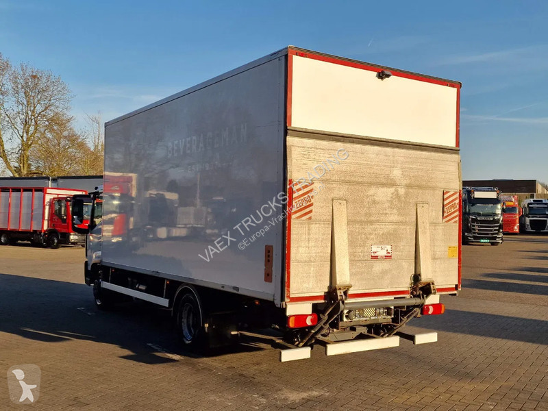 شاحنة Renault D 4x2 Box - Loadlift - Low KM -...