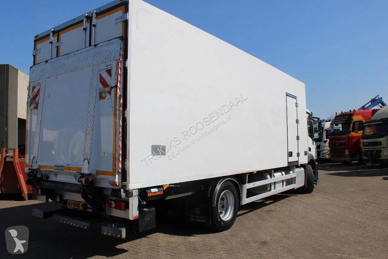 شاحنة Mercedes 1924 + THERMO KING 1200 + LIFT +...
