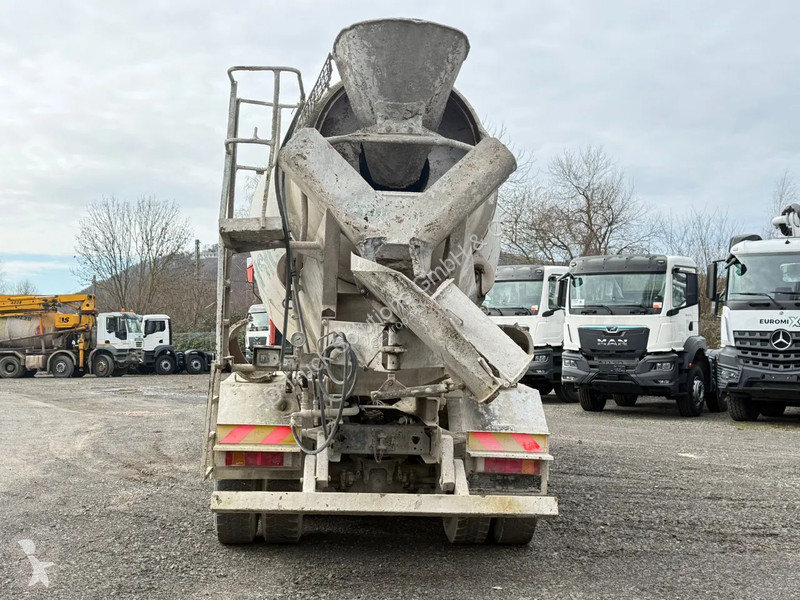 شاحنة MAN MAN 8x4 10m³