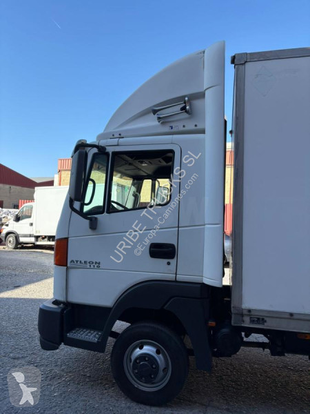 شاحنة Nissan 120.56