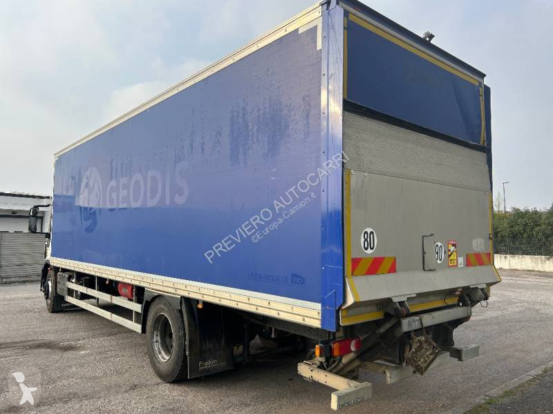 شاحنة Iveco
