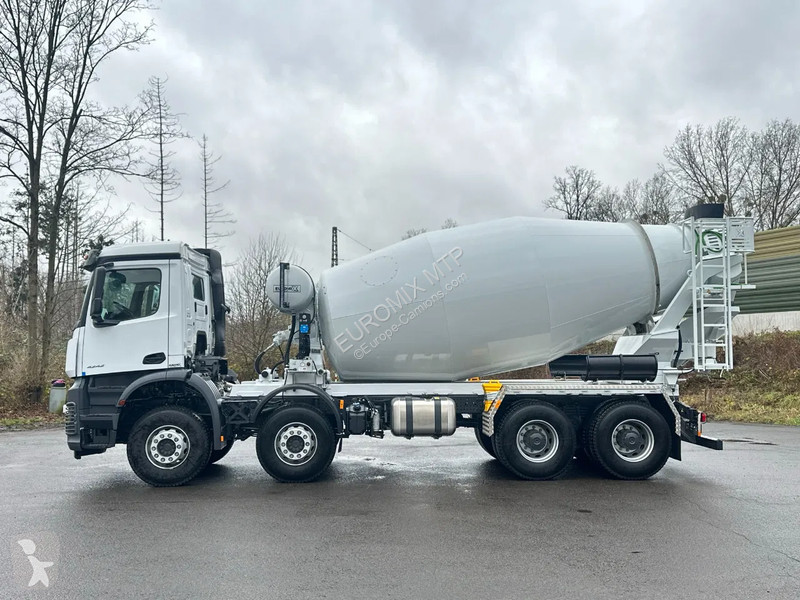 Camion Mercedes 4242 Mercedes-Benz  5 4242 8x4...